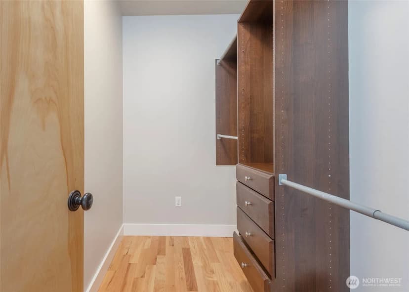 Property photo for 5110 Palatine Avenue N, Seattle photo 18