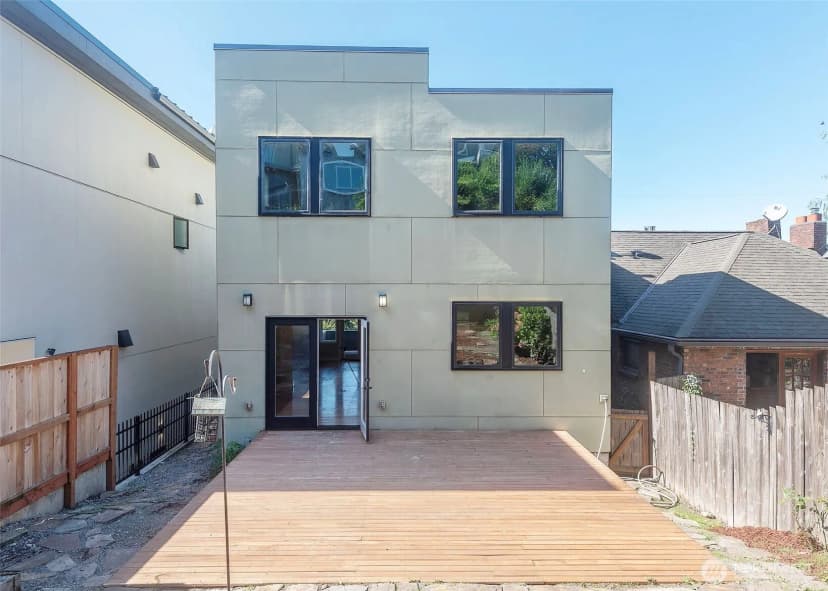 Property photo for 5110 Palatine Avenue N, Seattle photo 35