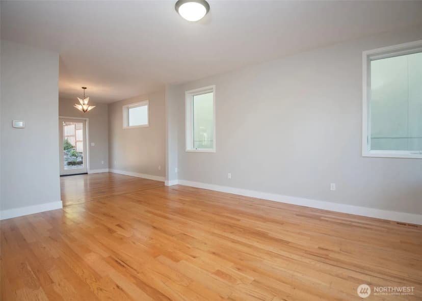 Property photo for 5110 Palatine Avenue N, Seattle photo 5