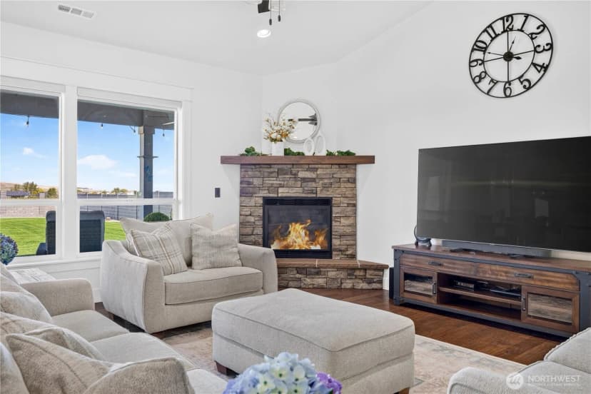 Property photo for 84906 E Wallowa Road, Kennewick photo 9