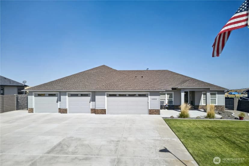 Property photo for 84906 E Wallowa Road, Kennewick photo 2
