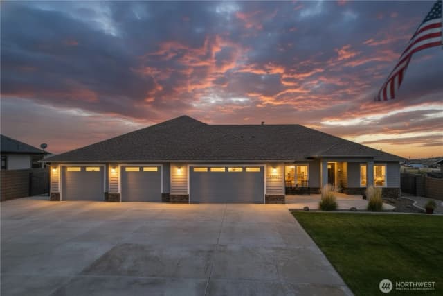 Property photo for 84906 E Wallowa Road, Kennewick