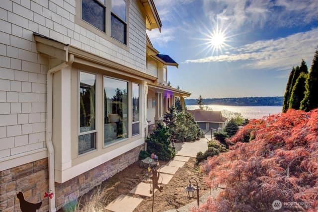 Property photo for 514 205th Avenue Ne, Sammamish photo 5