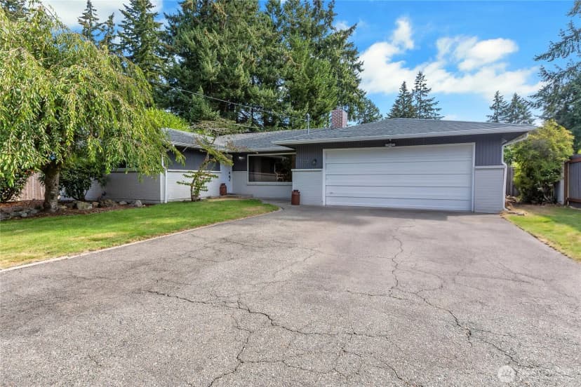 Property photo for 11013 Lundstrom Drive Sw, Lakewood photo 30