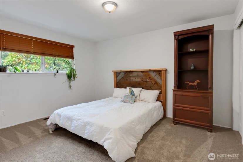 Property photo for 11013 Lundstrom Drive Sw, Lakewood photo 16