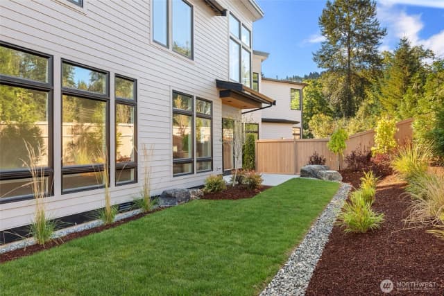Property photo for 21013 Se 80th Street, Issaquah photo 4