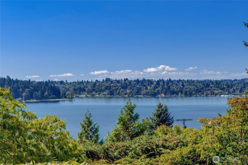 Property photo for 4140 Boulevard Place, Mercer Island photo 3