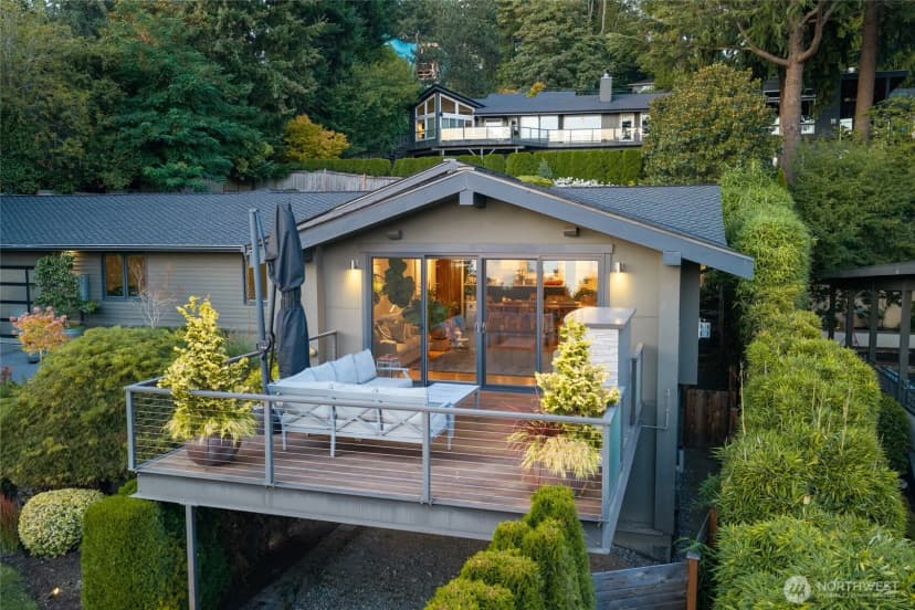 Property photo for 4140 Boulevard Place, Mercer Island photo 4