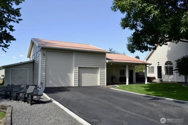 Property photo for 1022 E Capitol Avenue, Ellensburg photo 4