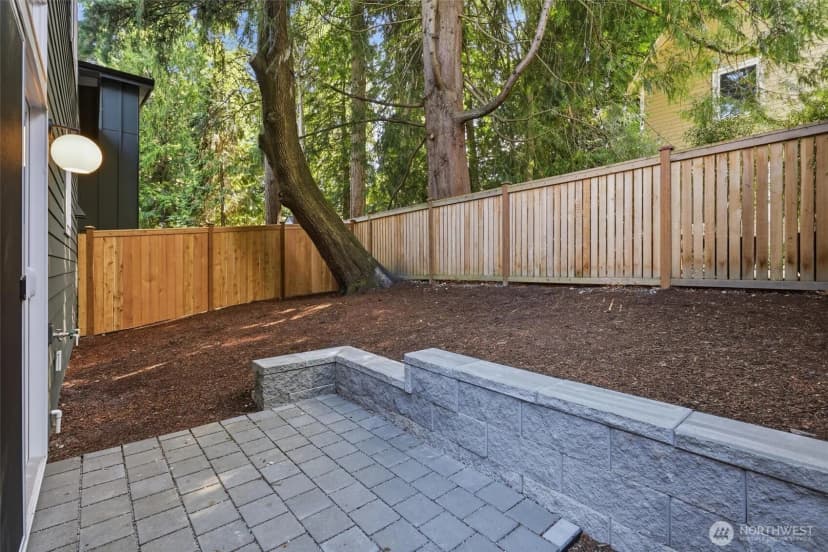 Property photo for 13353 25th Avenue Ne, Seattle photo 23