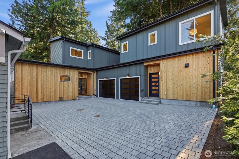 Property photo for 13353 25th Avenue Ne, Seattle photo 22