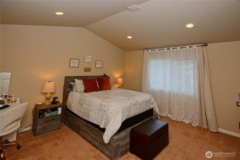 Property photo for 9952 Justman Street Se, Yelm photo 17