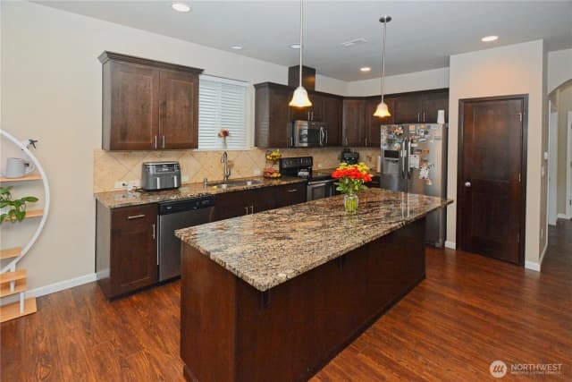 Property photo for 9952 Justman Street Se, Yelm photo 4