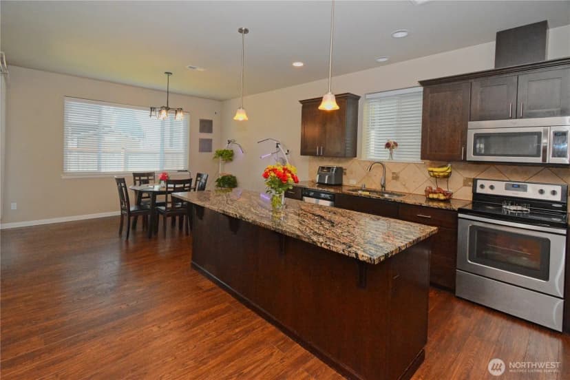 Property photo for 9952 Justman Street Se, Yelm photo 6