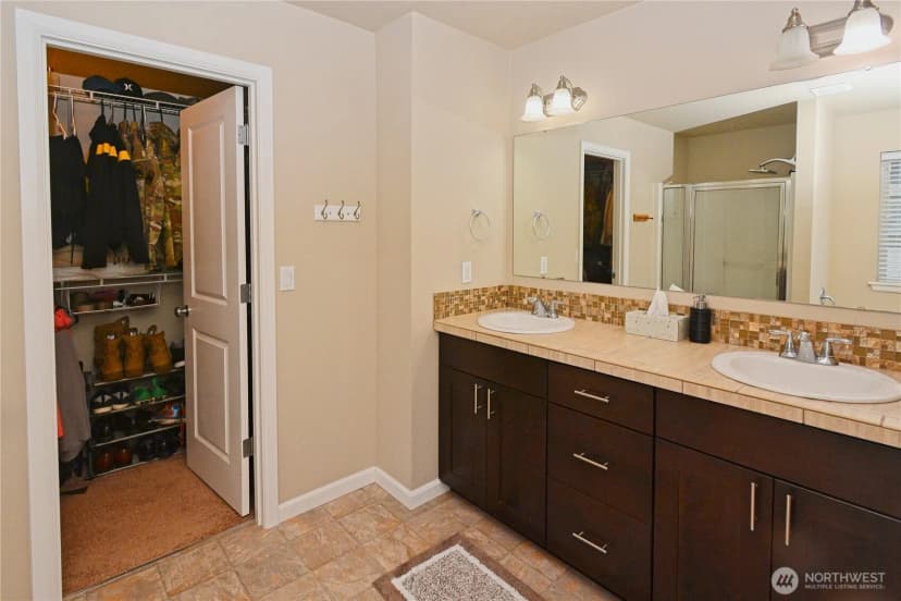 Property photo for 9952 Justman Street Se, Yelm photo 20