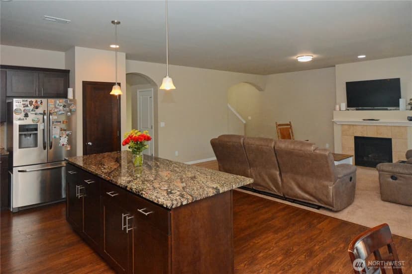 Property photo for 9952 Justman Street Se, Yelm photo 5