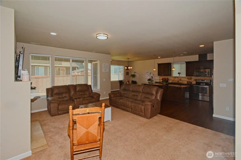 Property photo for 9952 Justman Street Se, Yelm photo 3