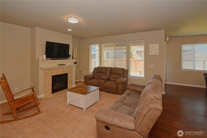 Property photo for 9952 Justman Street Se, Yelm photo 2