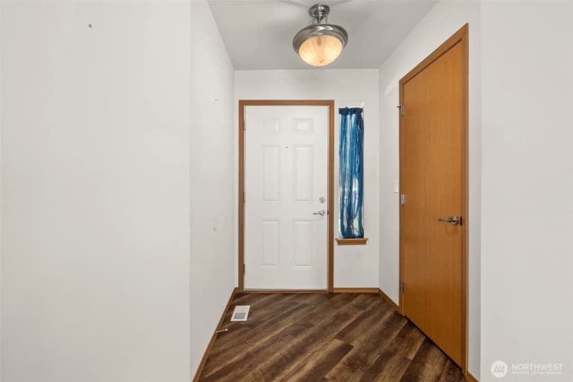 Property photo for 2592 Kristine Court, Centralia photo 4