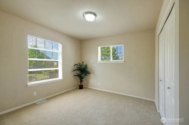 Property photo for 19130 Ne 65th Way, Redmond photo 4