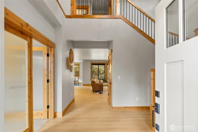 Property photo for 660 Stone Ridge Drive, Cle Elum photo 2