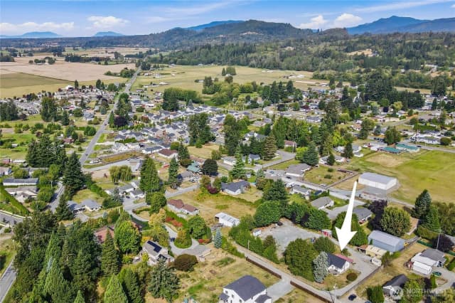 Property photo for 410 Burrows Lane, Sedro Woolley photo 3