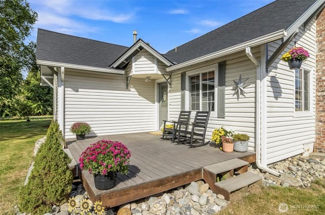 Property photo for 410 Burrows Lane, Sedro Woolley photo 5