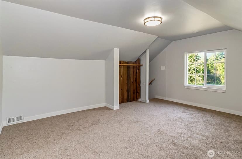 Property photo for 410 Burrows Lane, Sedro Woolley photo 17