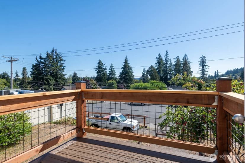 Property photo for 2710 15th Street, Bremerton photo 3