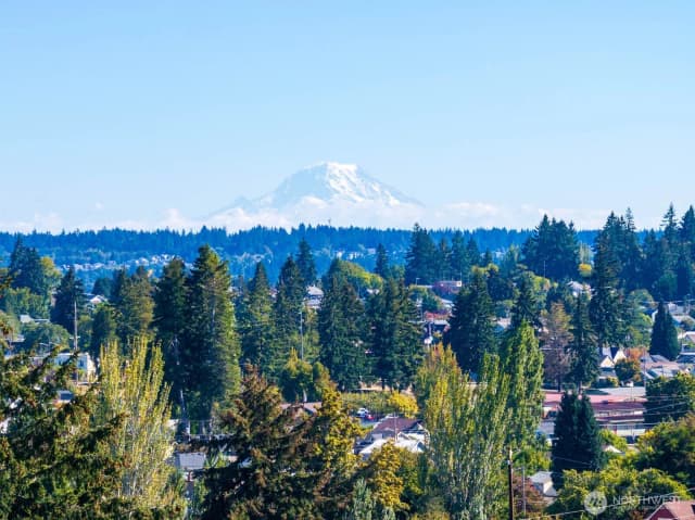 Property photo for 2710 15th Street, Bremerton photo 4