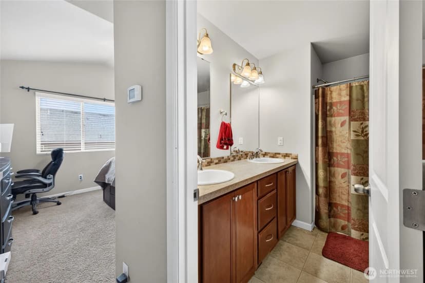Property photo for 17512 93rd Avenue Ct E, Puyallup photo 14