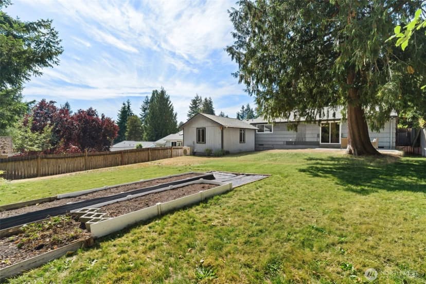 Property photo for 20322 21st Avenue Ne, Mountlake Terrace photo 12