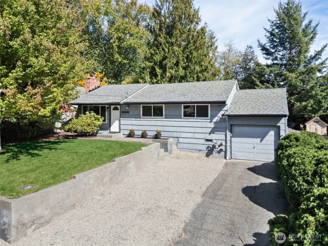 Property photo for 20322 21st Avenue Ne, Mountlake Terrace photo 2