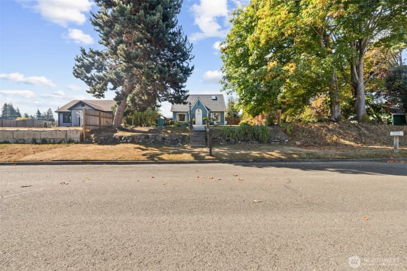 Property photo for 1214 E Columbia Street, Port Angeles photo 36