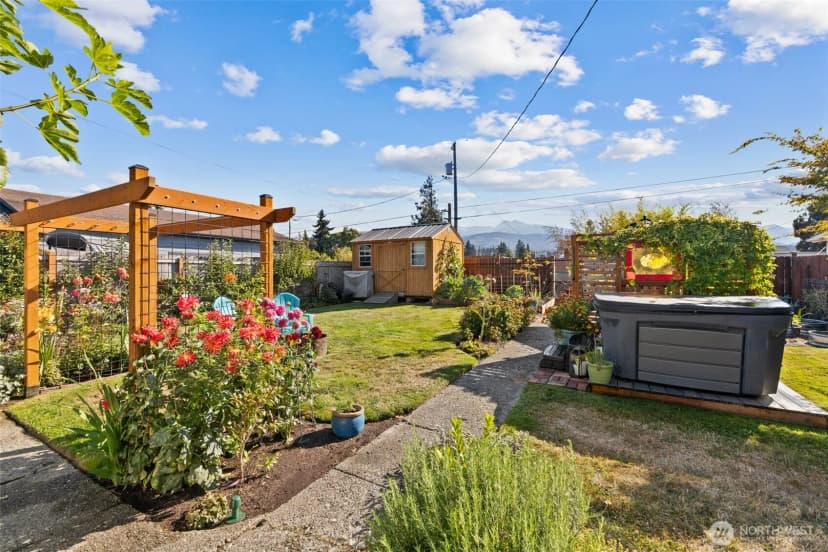 Property photo for 1214 E Columbia Street, Port Angeles photo 25