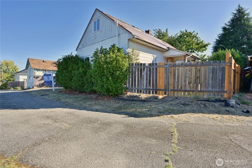 Property photo for 917 Cogean, Bremerton photo 34