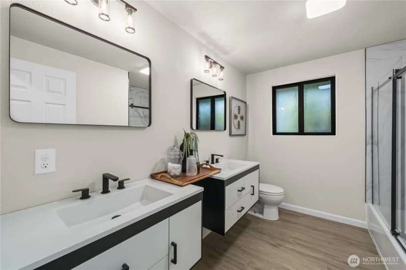 Property photo for 7601 64th Avenue W, Lakewood photo 18