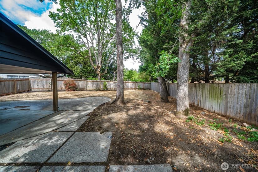 Property photo for 7601 64th Avenue W, Lakewood photo 22