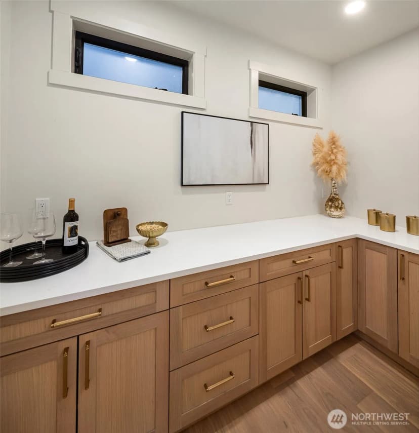 Property photo for 7126 Picnic Place, Edmonds photo 8