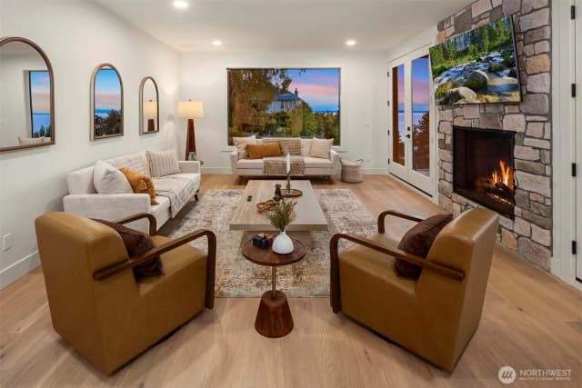 Property photo for 7126 Picnic Place, Edmonds photo 5