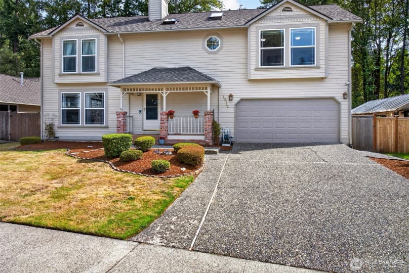 Property photo for 13712 176th Avenue Ne, Redmond photo 2