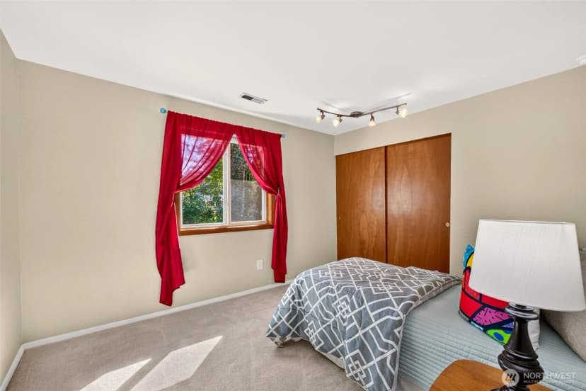 Property photo for 13712 176th Avenue Ne, Redmond photo 24