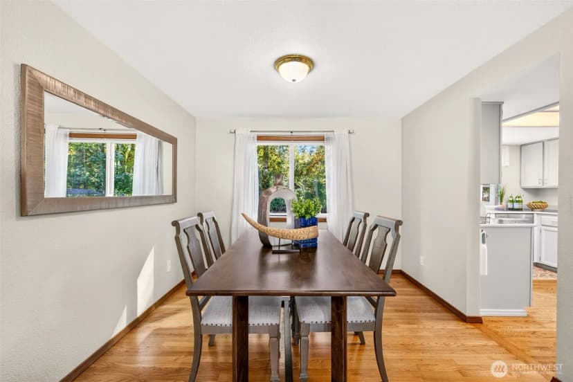 Property photo for 13712 176th Avenue Ne, Redmond photo 8