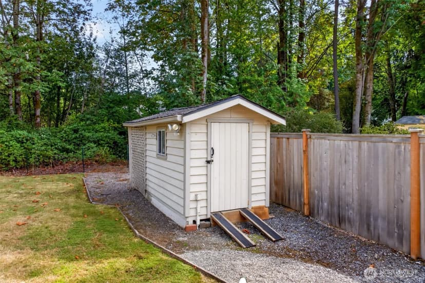 Property photo for 13712 176th Avenue Ne, Redmond photo 34