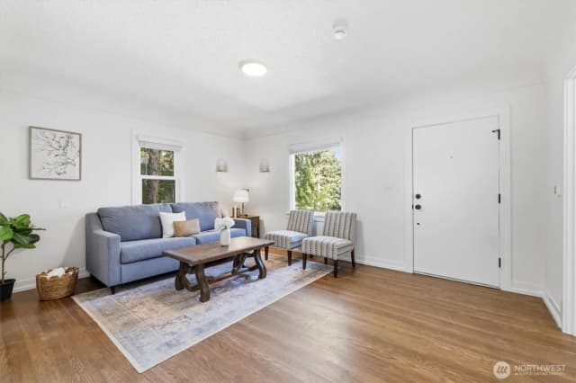 Property photo for 13349 25th Avenue Ne, Seattle photo 5