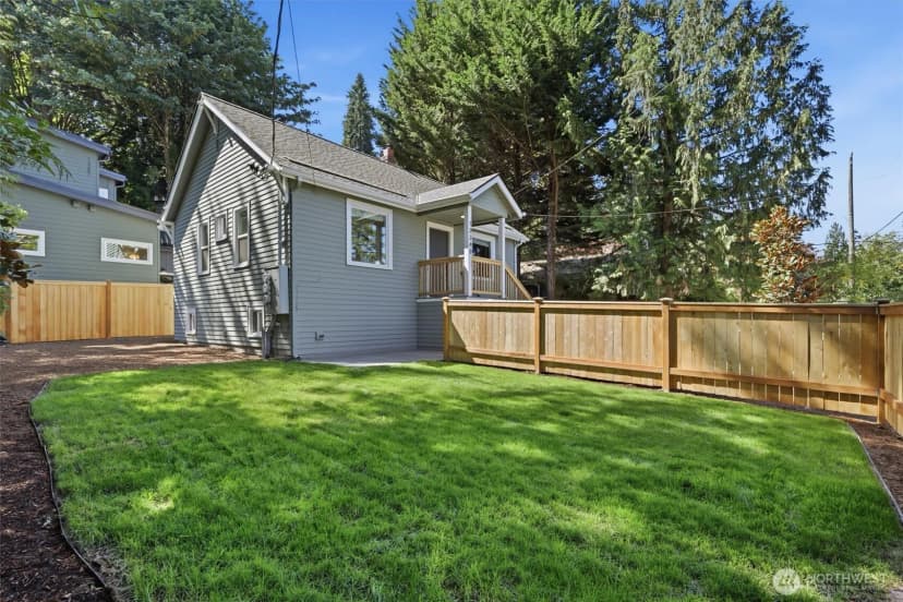 Property photo for 13349 25th Avenue Ne, Seattle photo 24