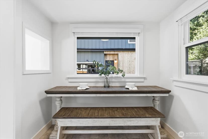 Property photo for 13349 25th Avenue Ne, Seattle photo 10