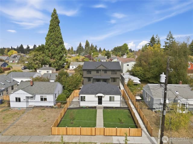 Property photo for 4415 N 14th Street, Tacoma photo 3