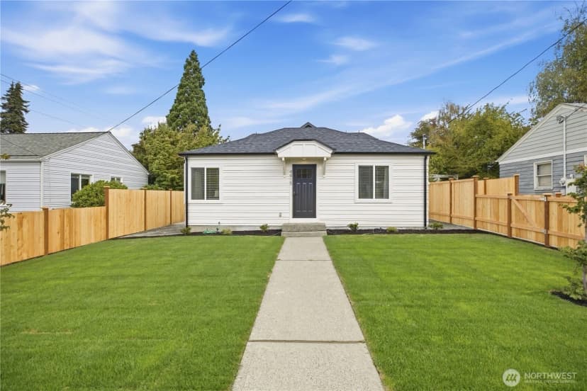 Property photo for 4415 N 14th Street, Tacoma photo 2