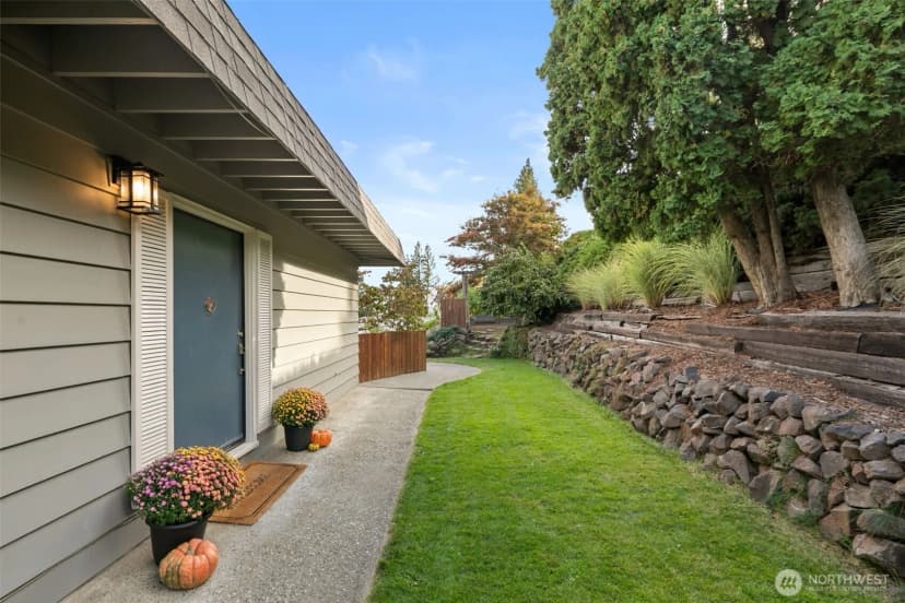 Property photo for 2020 Overlook Drive, Wenatchee photo 7